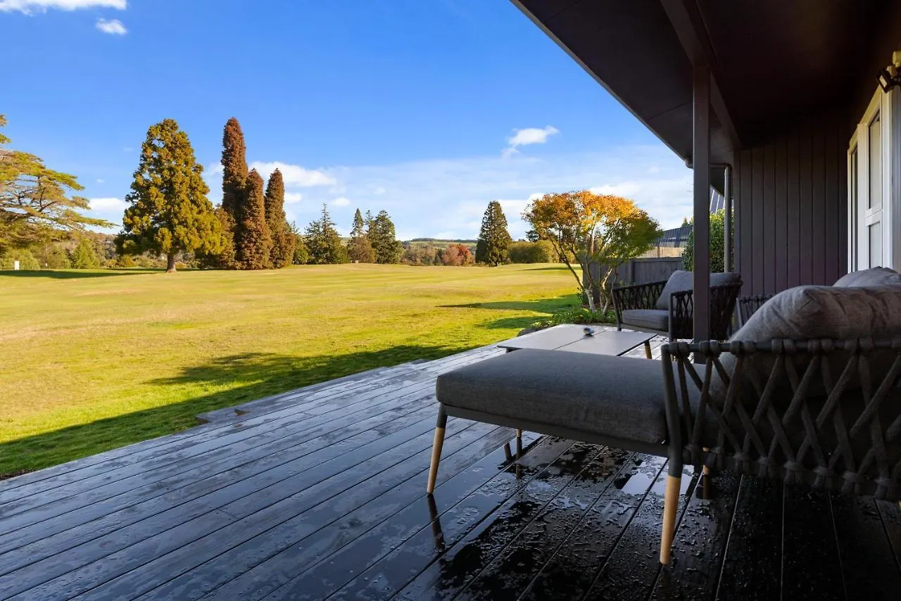 Above Par Golf Course Villa With Hot Tub 4Bd3Bth Rotorua