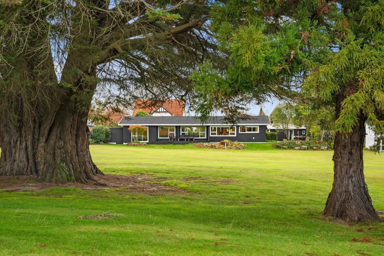 Above Par Golf Course Villa With Hot Tub 4Bd3Bth Rotorua