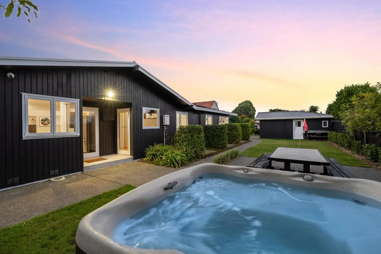 Above Par Golf Course Villa With Hot Tub 4Bd3Bth Rotorua